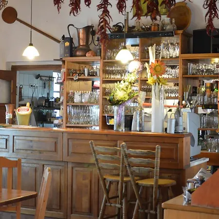 Bed & Breakfast Regi Csarda Es Panzio Magyarszerdahely