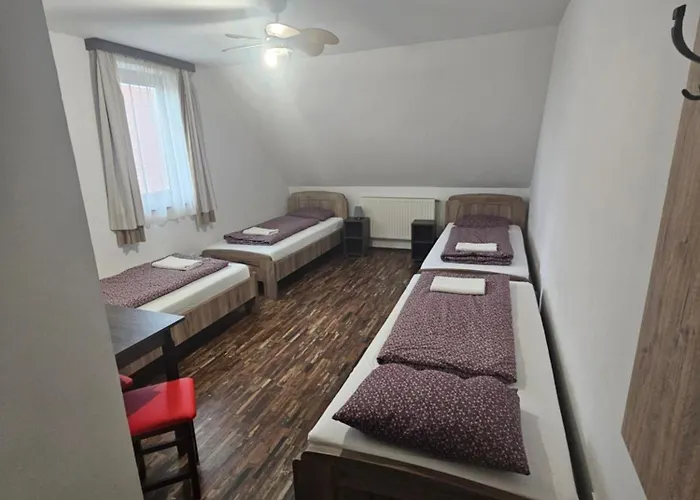 Alojamento de Acomodação e Pequeno-almoço Régi Csárda és Panzió